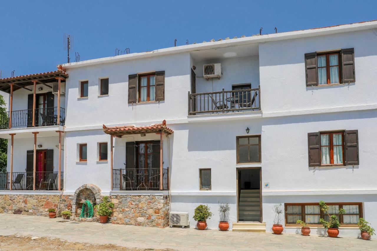 Fotini Rooms Skopelos Town Exterior photo